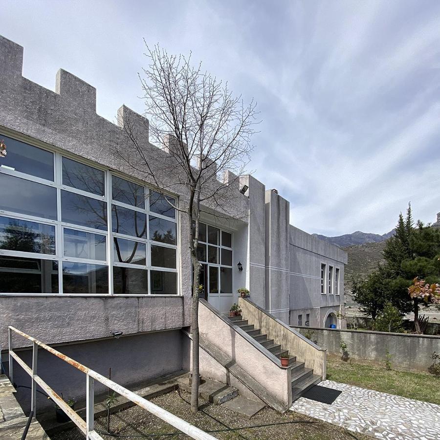 Agroturizem Hotel Vila Franceze Koman Exterior photo